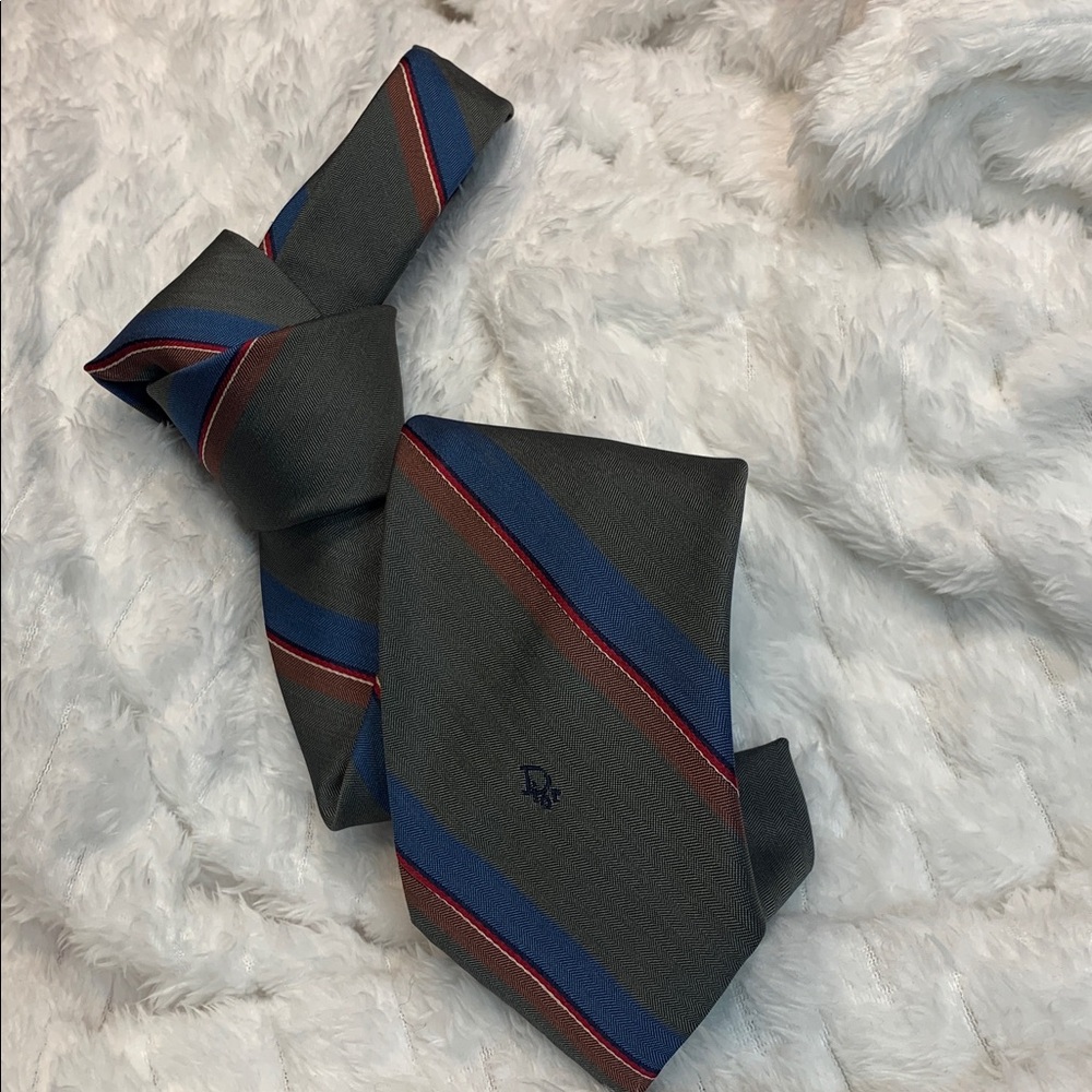 🌹VINTAGE Christian Dior SIGNATURE AUTHENTIC Charcoal Tie with Blue & Red Stripes - Picture 11 of 13